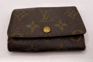 Louis Vuitton Monogram 6 Key Holder Wallet! M62630 - Picture 1 of 10