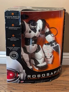 New Vintage 2004 Wow Wee Robosapien Robot Toy Remote Control New In Box #8081 - Picture 1 of 6