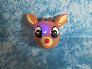 Vintage Rudolph the Red Nose Reindeer Head - Light Up 3D Pin - Working - / U - Picture 1 of 10