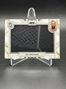 Parche de joyas reliquia Jiri Prochazka 2024 Topps Royalty UFC #66/99 - Imagen 1 de 2