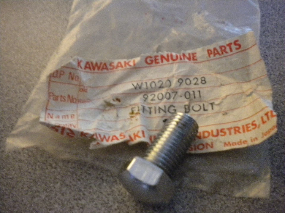 NOS Kawasaki OEM Headlamp Bolt 72 H1 A1 A1SS A7 A7SS F8 F7 F5 F4 92007-011 Foto 1 de 1