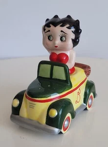 Agitadores de sal y pimienta vintage Betty Boop/coche - Imagen 1 de 13