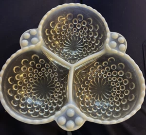 Anchor Hocking Moonstone Opalescent Hobnail 3 Section Relish Divided Dish VTG - Picture 1 of 4