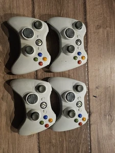 Xbox 360 Wireless Games Controller Official Microsoft X4 White Lot - Picture 1 of 3