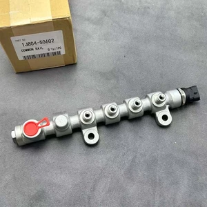 Conjunto de riel común para tractor Kubota L3301 L3560 KX040-4 R430CA 1J804-50602  - Imagen 1 de 9