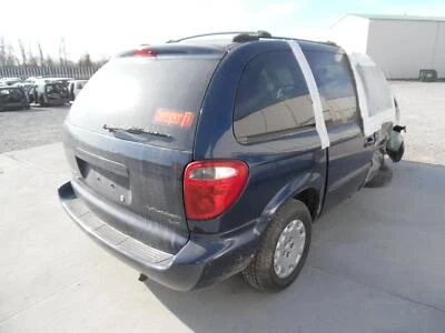 Condensador de aire acondicionado usado se adapta a: Chrysler Voyager 2003 4 cilindros grado A Foto 1 de 4