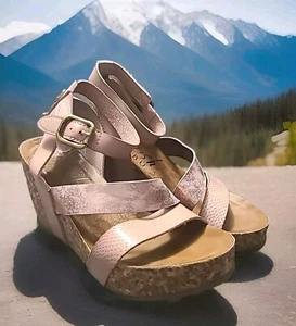 Blowfish Malibu Wedge Sandals Size 7 Pink / Mauve Vegan Leather Buckle Strap Tan - Picture 1 of 14