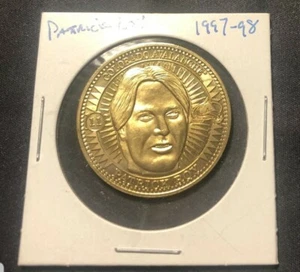 1997-98 Patrick Roy Limited Edition Coin 1 Of 500. Collectible Coin!! - Picture 1 of 2