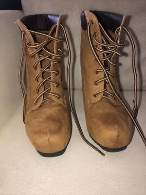 Botas de Combate CHARLOTE RUSSE Marrón Suade 5 Pulgadas TACÓN ALTO CON CORDONES Stiletto talla 8 Foto 1 de 4