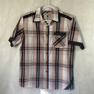 Attitude Gold Men's Black Plaid Short Sleeve Shirt Size Medium Metal Button Up - Image 1 of 4