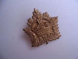 CANADA CAP BADGE - Picture 1 of 1