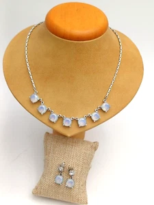 SWAROVSKI PARURE ORECCHINI E GIROCOLLO - CRISTALLI OPALE - Foto 1 di 9