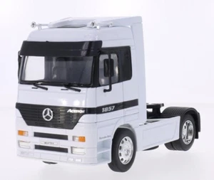 Mercedes-Benz Actros (4x2) 1/32 Scale Diecast and Plastic Model - WHITE - Picture 1 of 3