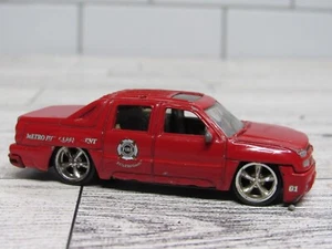 Jada 2001 Chevrolet Avalanche Slammed Fire Chief 1/64 Scale Limited Edition - Picture 1 of 5
