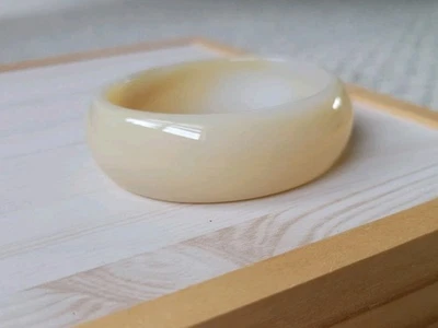 Brazalete Ágata Natural Diámetro Interior 56mm Blanco Crema  Foto 1 de 4