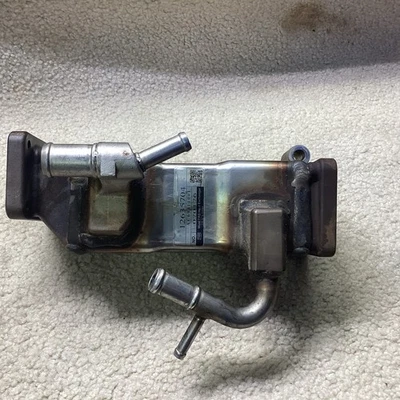 GMC Chevrolet 2011 6,6 L Duramax LML EGR enfriador (trasero) 12635704 Foto 1 de 4