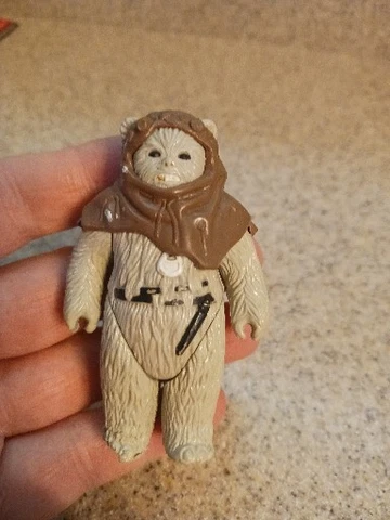Vintage 1983 Kenner Star Wars ROTJ Ewok Chief Chirpa Hong Kong FOOT DAMAGE Cover