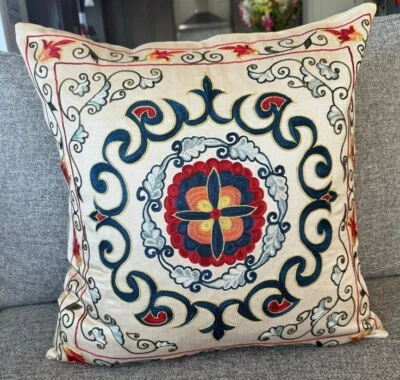 Handmade Suzani Cushion Cover – 18" Uzbek Embroidered Pillow Cover - Image 1 of 3
