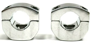 Chrome 1.25" Highway Guard Foot Peg Clamp Brackets For Harley Touring Engine Bar - Foto 1 di 12
