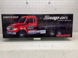 Traxxas Ultimate R/C Flatbed Snap-on Tools Hauler Truck Limited Edition NEW! 6x6 - Picture 1 of 7