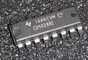 5pcs. CD4028BE CMOS BCD TO DECIMAL DECODER - Picture 1 of 1