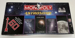 MONOPOLY Edizione Astronomia Gioco da Tavolo Parker Brothers VINTAGE STEM Spazio 3 Gettoni - Foto 1 di 9