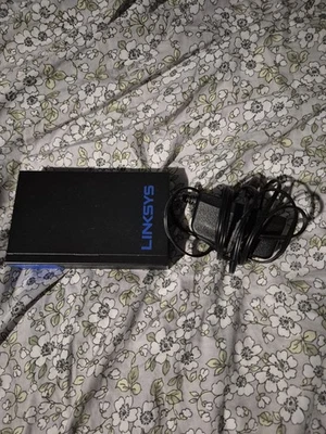 Linksys LGS108 8-port 1000Mbps Business Desktop Gigabit Switch - W/Adapter - Image 1 of 3