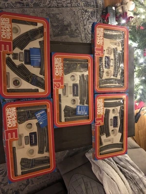 Lote de pistas e interruptores Märklin HO M - 5191 (2), 5192 (2), 5193 (1) - Mayormente completo Foto 1 de 4