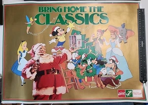 1988 Walt Disney Coca Cola Weihnachten Santa Promo Bring Home The Classics Poster - Bild 1 von 3