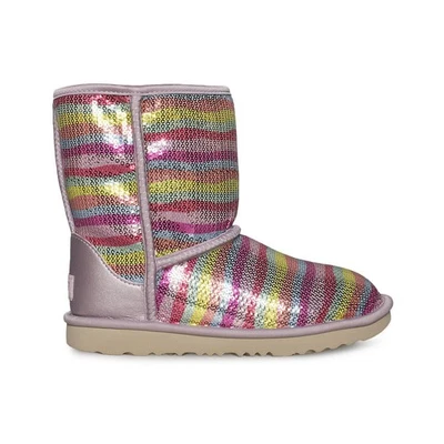 BOTAS UGG CLASSIC SHORT II MURAL ARCO IRIS MULTI LENTEJUELAS JÓVENES 4 CALCE MUJER 6 Foto 1 de 4