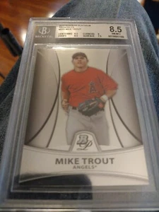 Bowman Platinum Prospects Mike Trout 2010 #PP5 clasificación BGS 8,5 casi nuevo-como nuevo+ novato - Imagen 1 de 2