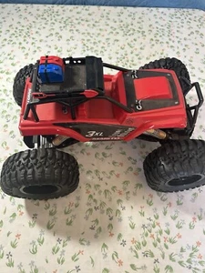 Maisto R/C 3XL Rock Crawler UNTESTED No Remote Flat Tire - Picture 1 of 6