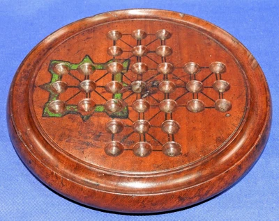 Rare Original Victorian Antique Mid-19th Century Victorian Red Wood Solitaire. - Image 1 of 4