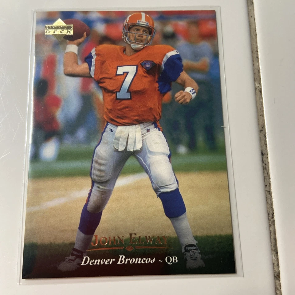 1995 Upper Deck #82 John Elway Denver Broncos - Image 1 of 2