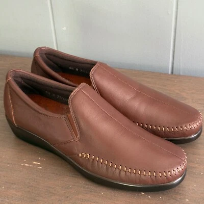 SAS Tripad Comfort Slip-On Loafers 9.5N Brown Leather Made in USA - Image 1 of 4