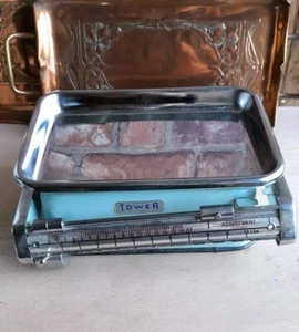 Vintage Tower Balance Scales - Foto 1 di 8