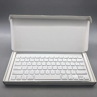 Genuine Apple Magic Keyboard | MC184E/B | A1314 In Box D39 - Image 1 of 4
