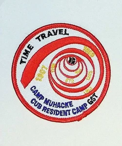 Patch scout garçon voyage dans le temps camp Munhacke louveteau camp résident GST - Photo 1/2