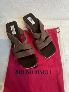 STUNNING BRUNO MAGLI DARK BEIGE SHIMMER WOOD SANDALS - Picture 1 of 9