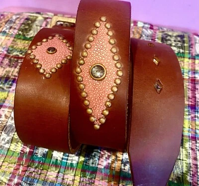 Cinturón JOED BY URBINA Talla 34 Rosa Diamante Inserciones Tachuelas DIAMANTE DE IMITACIÓN VAQUERA De Colección Foto 1 de 4