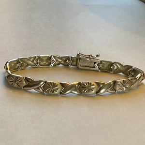 Vintage 925 Sterling Silver XO Shaped Bracelet 7.25 Inches Diamond Cut 14g GIFT - Picture 1 of 15