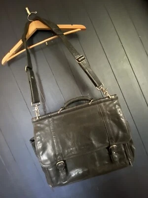 Bolso de Viaje Kenneth Cole Grande de Colección de Cuero Grueso Adjunto para el Hombro Foto 1 de 4