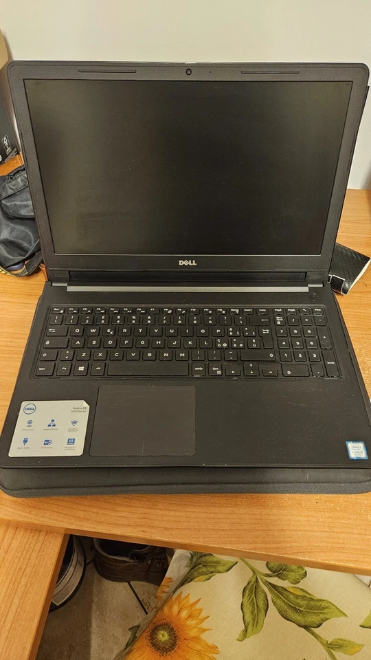Laptop, Notebook Dell Vostro 15 3000 - Immagine 1 di 3