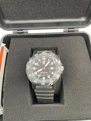 Reloj para hombre Luminox 0321 Sea Turtle Giant 0320 esfera negra 44 mm Foto 1 de 3