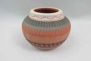 Vintage 1997 Signed Angela Navajo Redware Etched Pottery Unglazed Vase Pot - Picture 1 of 5