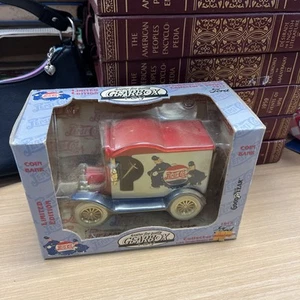 Gearbox 76506 1:24 Diecast 1912 Pepsi-Cola Ford Deliver Car Coin Bank - Picture 1 of 7