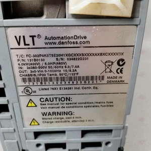 Danfoss VLT FC-302P4K0T5E20H1XGCXXXSXXXXAXBXCXXXXDX ohne Klappe - Foto 1 di 3