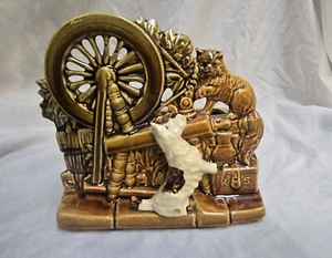 McCoy Planter, Vintage 1950's Spinning Wheel with Scottie dog and cat No Leash - Picture 1 of 12