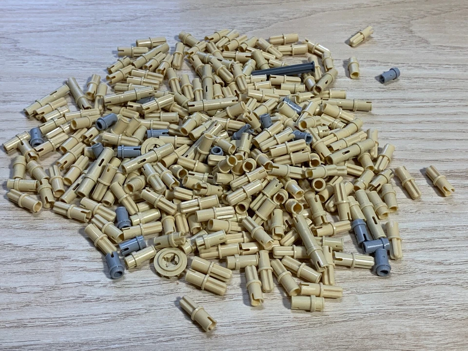285 LEGO TECHNIC PARTS mostly tan - Cross Axle connectors ALL AS IN THE PICTURE - Image 1 of 1
