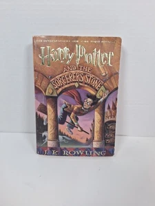 Harry Potter And The Sorcerers Stone Soft Cover - Picture 1 of 9